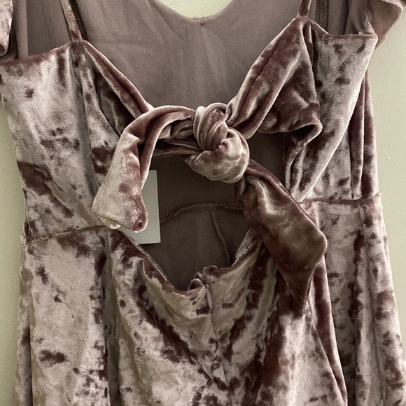 Violet crushed velvet satin romper - Picture 3 of 5